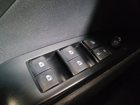 Used 2019 Toyota Camry SE image 27