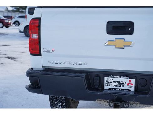 Used 2017 Chevrolet Silverado 1500 W/T w/ Trailering Package image 10
