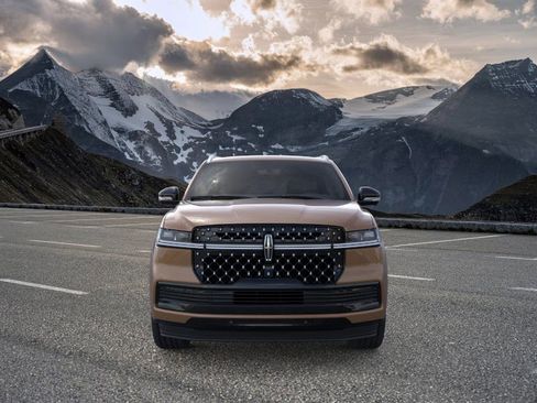 New 2025 Lincoln Navigator Black Label image 6
