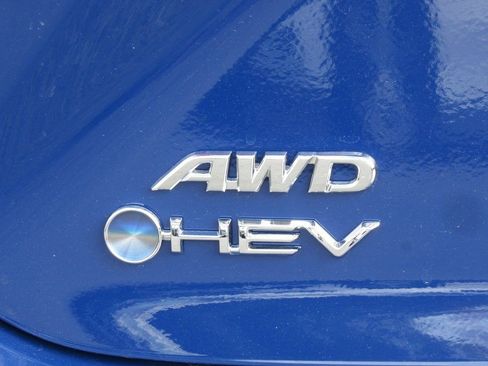 New 2025 Toyota Camry LE w/ Convenience Package AWD/4WD image 8
