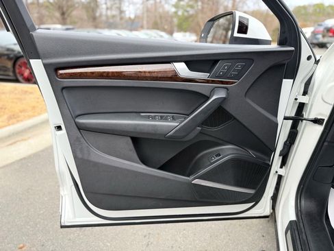 Used 2018 Audi Q5 2.0T Premium Plus w/ Premium Plus Package image 21