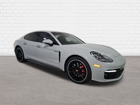 Used 2023 Porsche Panamera 4 Platinum Edition image 1