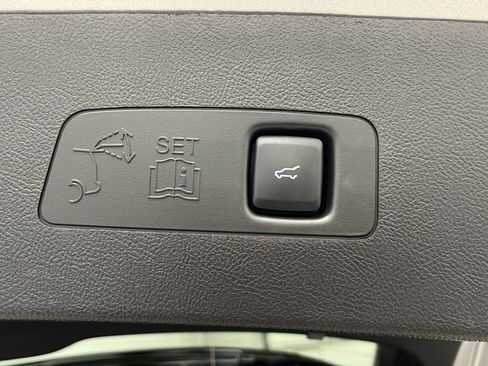 Used 2024 Lincoln Corsair Grand Touring w/ Equipment Group 301A AWD/4WD image 29