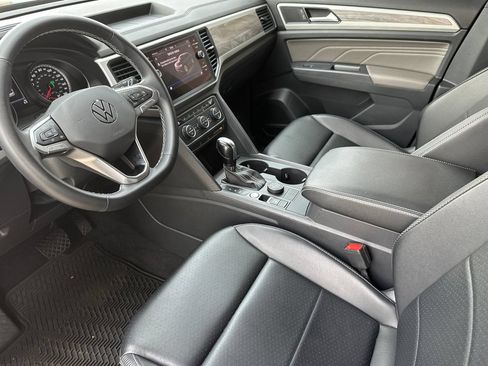 Used 2021 Volkswagen Atlas Cross Sport SE AWD/4WD image 10