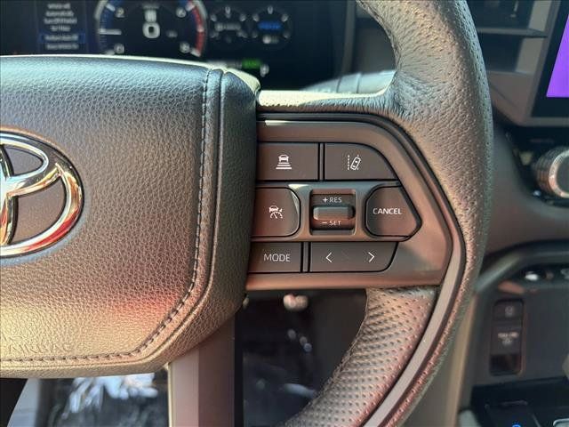 Used 2025 Toyota Tundra TRD Pro AWD/4WD image 16