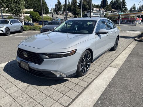 Used 2024 Honda Accord Touring image 1