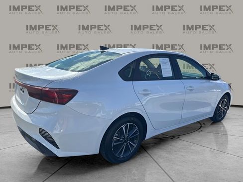 Used 2024 Kia Forte LXS image 5