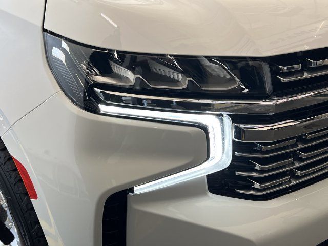 Used 2021 Chevrolet Tahoe Premier w/ Premium Package AWD/4WD image 13