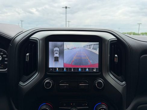 Used 2019 Chevrolet Silverado 1500 LTZ AWD/4WD image 15