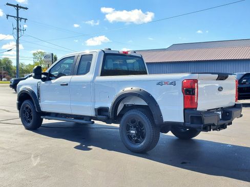 Used 2024 Ford F350 XL w/ 360-Degree Camera Package AWD/4WD image 3