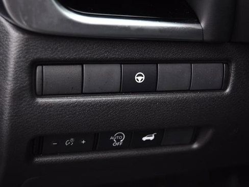 Certified 2024 Nissan Rogue SL image 11