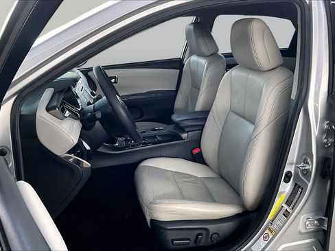Used 2014 Toyota Avalon XLE FWD image 8