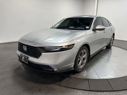 Used 2024 Honda Accord EX image 6