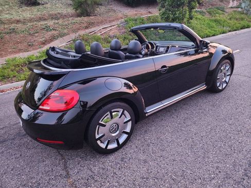 Used 2013 Volkswagen Beetle 2.5 FWD image 7