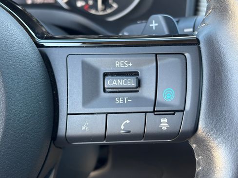 Used 2023 Nissan Rogue SL w/ SL Premium Package FWD image 22