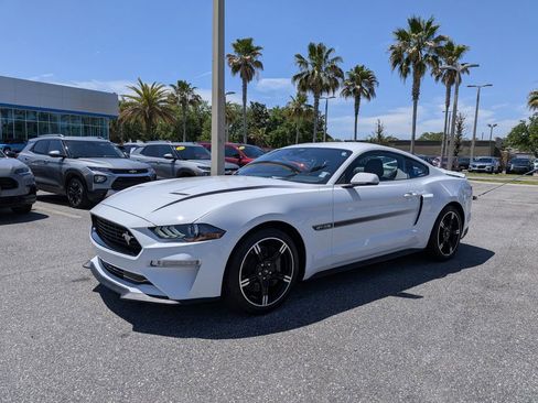 Used 2021 Ford Mustang GT Premium w/ Equipment Group 401A RWD image 7