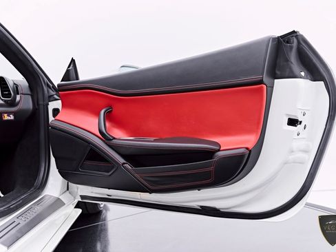 Used 2014 Ferrari 458 Spider RWD image 41