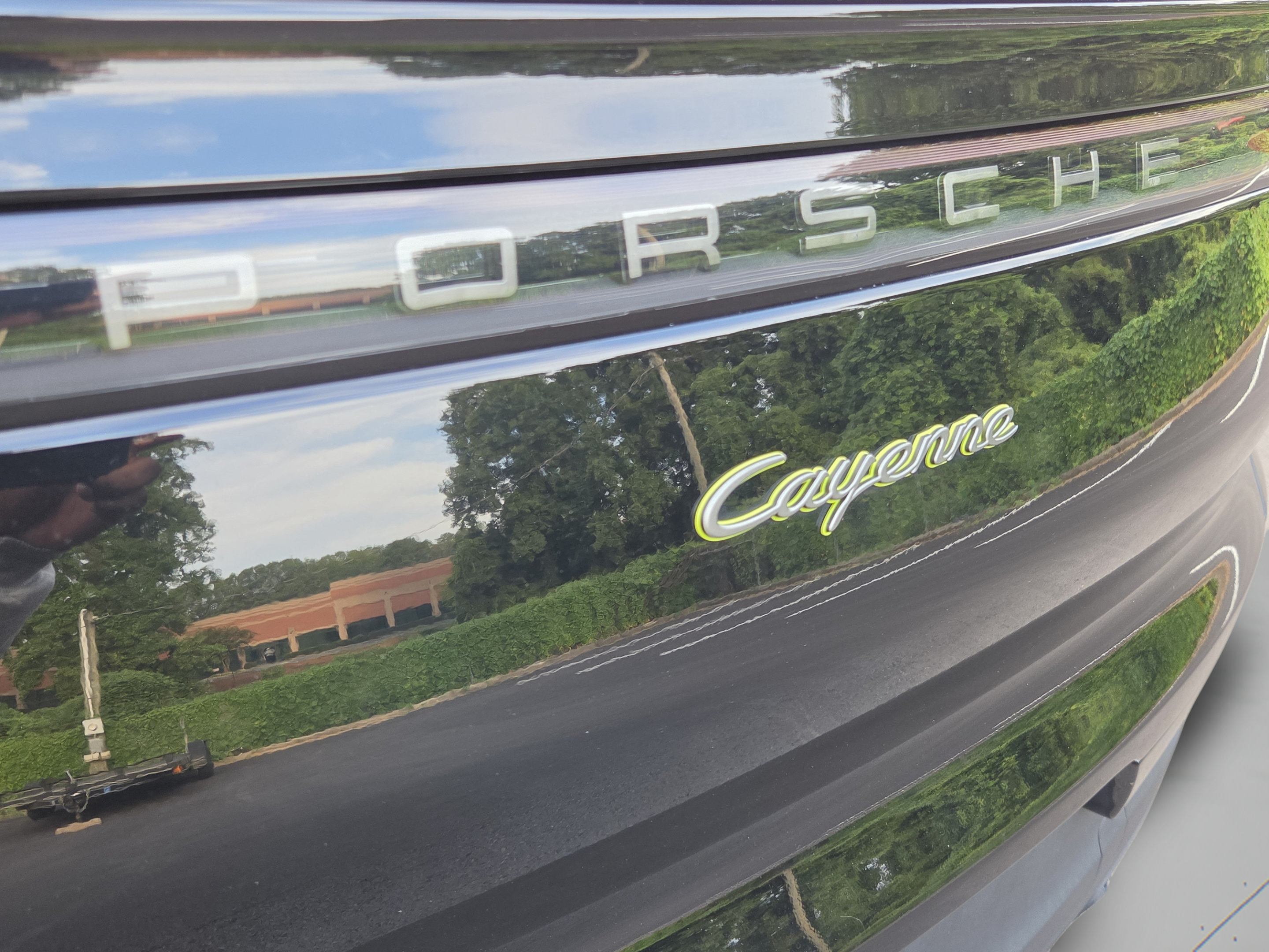 Used 2023 Porsche Cayenne Coupe AWD/4WD image 10