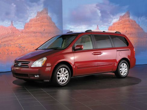Used 2010 Kia Sedona LX image 1