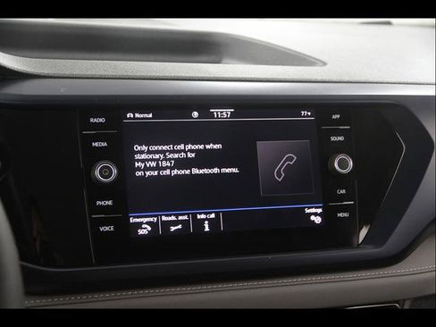 Certified 2024 Volkswagen Taos SE AWD/4WD image 11