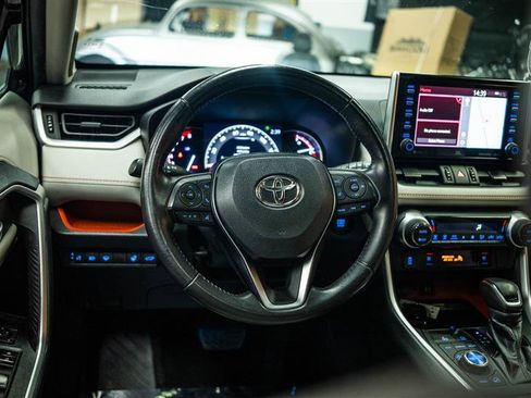 Used 2019 Toyota RAV4 Adventure AWD/4WD image 16