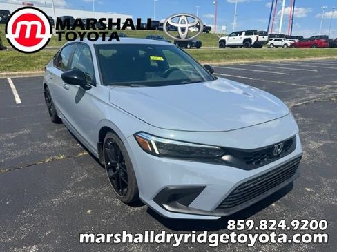 Used 2024 Honda Civic Sport image 1