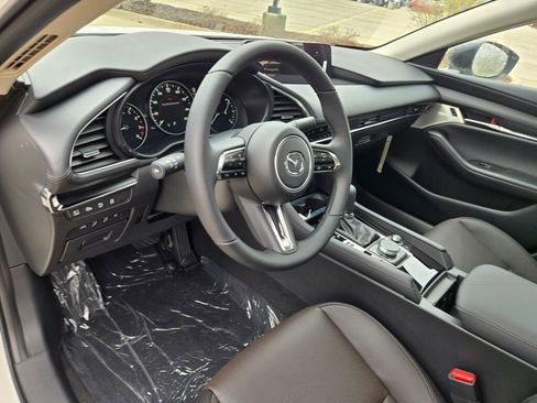 New 2026 MAZDA MAZDA3 2.5 Turbo Sedan w/Premium Plus image 19