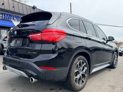 Used 2021 BMW X1 xDrive28i w/ Convenience Package AWD/4WD image 4