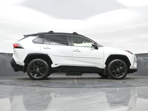 Used 2025 Toyota RAV4 XSE w/ Advanced Technology Package AWD/4WD image 34
