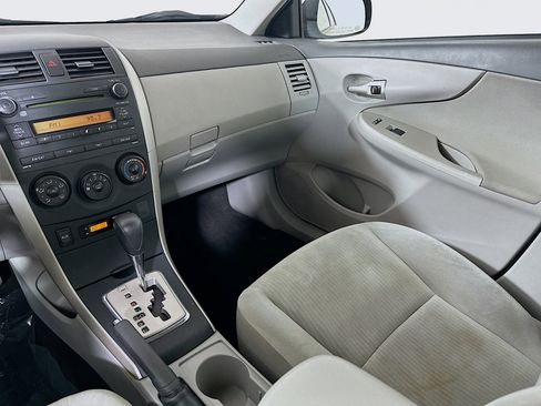 Used 2010 Toyota Corolla LE image 20