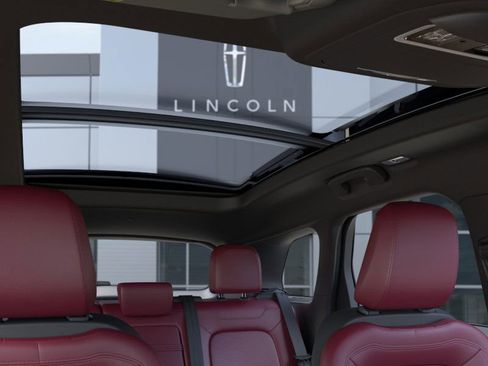 New 2026 Lincoln Corsair Reserve image 22