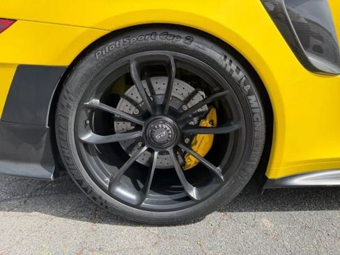 Used 2018 Porsche 911 GT2 RS image 21