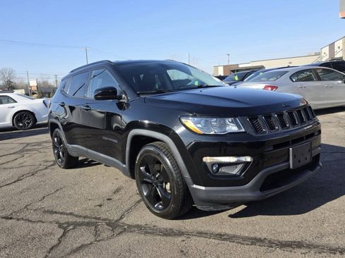Used 2019 Jeep Compass Latitude FWD image 8