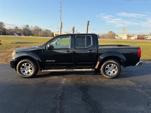 Used 2009 Suzuki Equator Sport image 2