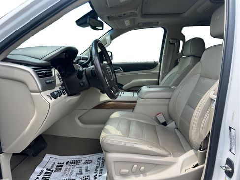 Used 2019 GMC Yukon XL Denali w/ Denali Ultimate Package AWD/4WD image 10