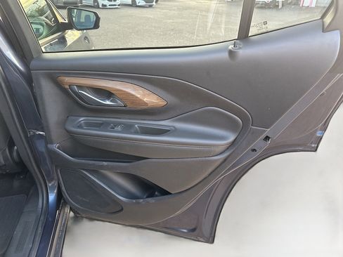 Used 2018 GMC Terrain SLE image 27