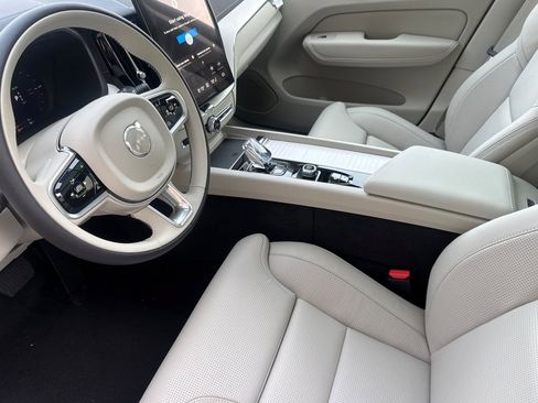 New 2026 Volvo XC60 T8 Ultra w/ Protection Package Premier AWD/4WD image 9