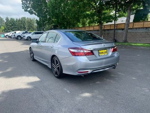 Used 2017 Honda Accord Sport image 3