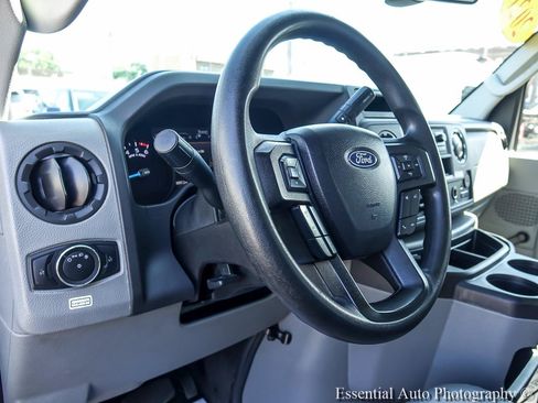 Used 2021 Ford E-350 and Econoline 350 Super Duty RWD image 13