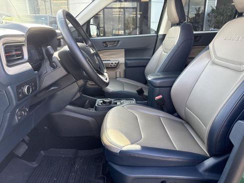 Certified 2025 Ford Maverick Lariat w/ 4K Tow Package AWD/4WD image 4