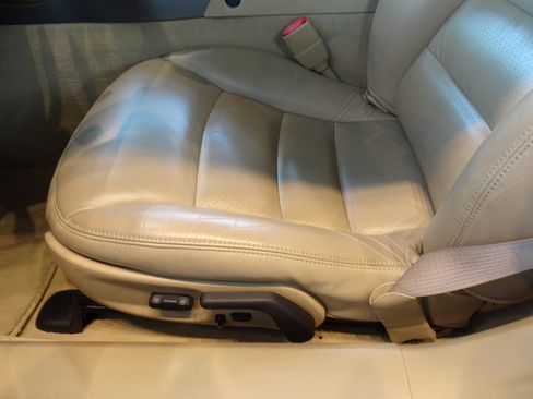 Used 2006 Chevrolet Corvette Convertible w/ Preferred Equipment Group image 9