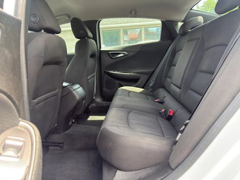 Used 2018 Chevrolet Malibu LS FWD image 20