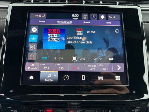 New 2025 Jeep Grand Cherokee L Altitude image 18