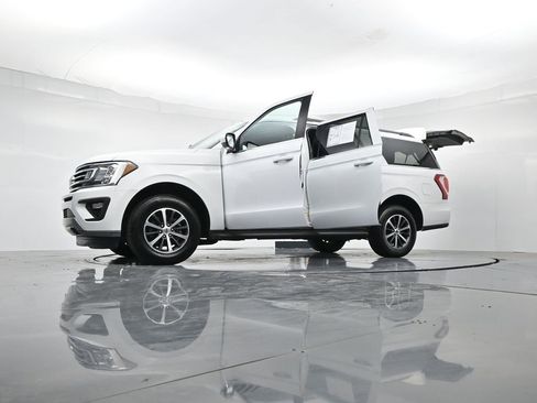 Used 2021 Ford Expedition Max XLT image 47