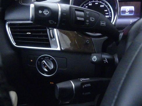 Used 2019 Mercedes-Benz GLS 450 4MATIC image 21