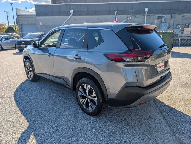 Used 2023 Nissan Rogue SV AWD/4WD image 3