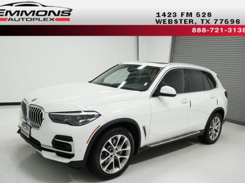 Used 2022 BMW X5 sDrive40i w/ Parking Assistance Package image 1
