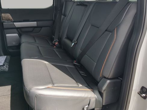 New 2026 Ford F250 Lariat w/ Black Appearance Package image 49