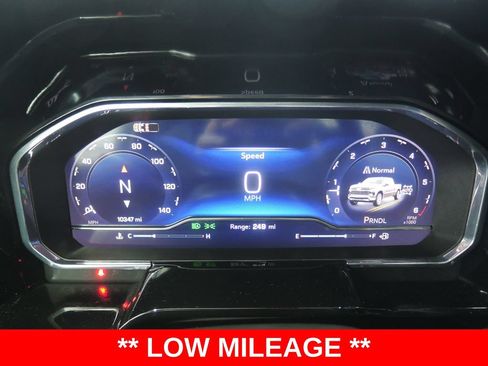 Used 2025 Chevrolet Silverado 1500 LT AWD/4WD image 13