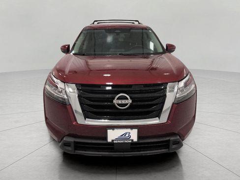Used 2022 Nissan Pathfinder SV AWD/4WD image 13